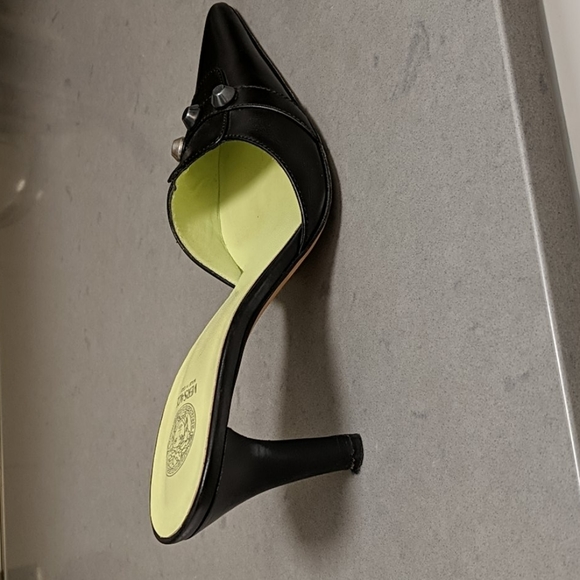 Shoes - Picture 4 of 4